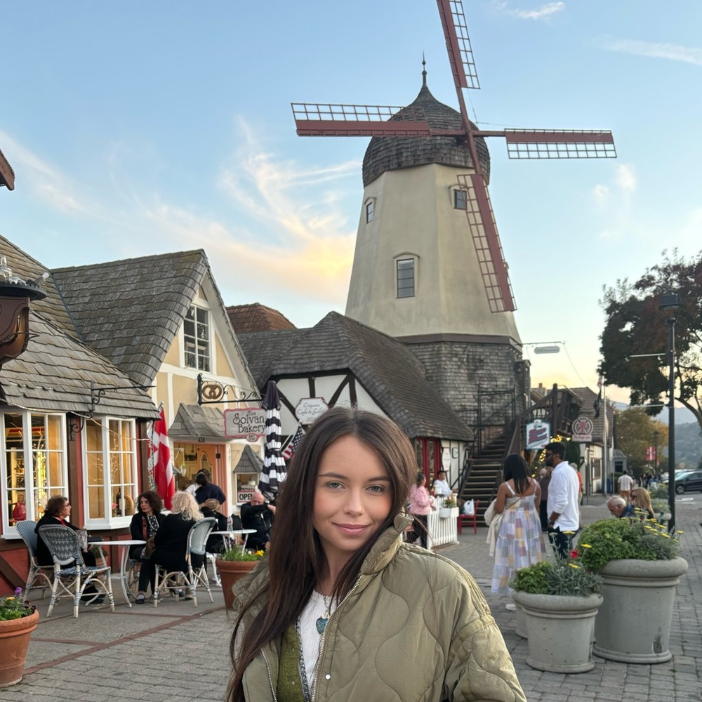 Meet your Posher, Ciara